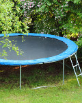 Hausbautipps24 Trampolin im Garten Was ist zu beachten?